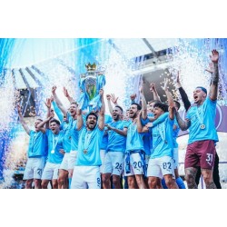 Tänä kesänä viisi Manchester Cityn veteraanipelaajaa jätti seuran Tänä kesänä viisi Manchester Cityn veteraanipelaajaa jätti seuran